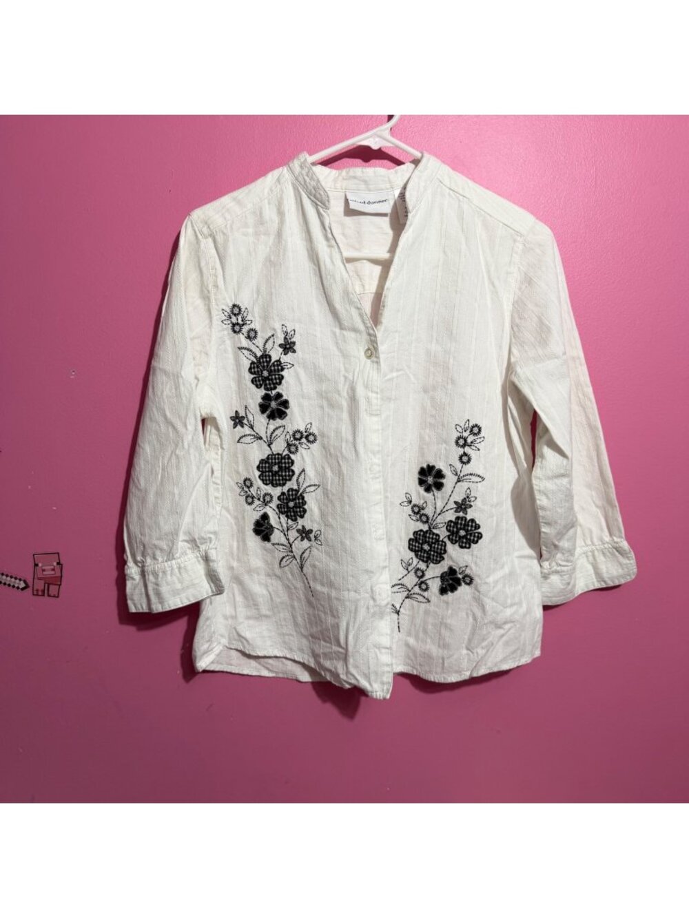 Alfred Dunner White Button Down Ladies Blouse Black Embroidery Silver Stripes 10